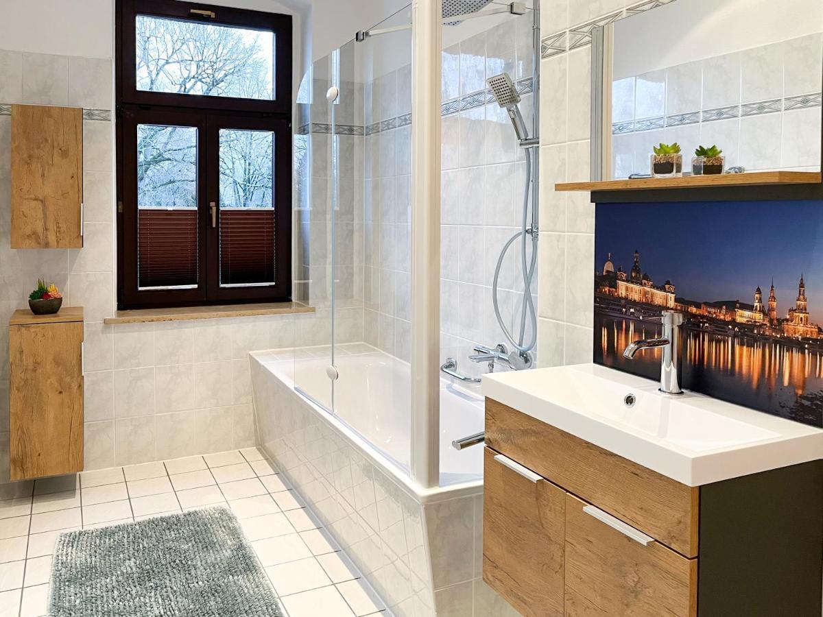 Federtraum Mit Sauna Sehr Gemuetlich, Neu Dresden Exterior foto